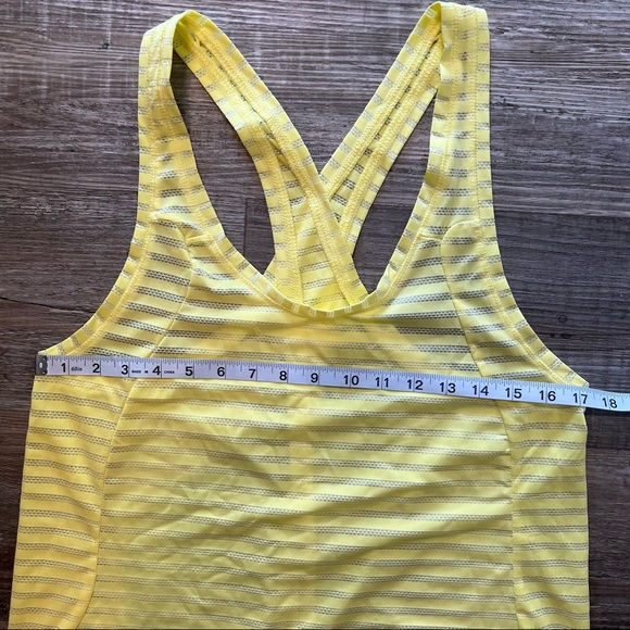 Zyia Nimbus split back tank Large - Picture 6 of 8